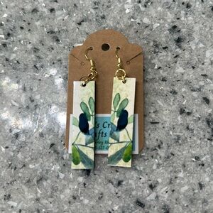 Floral Dangle Earrings